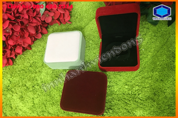 Địa chỉ bán hộp đựng trang sức bằng nhung giá rẻ | In túi nilon cho shop rẻ | In Vien dong