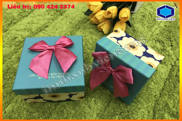 Bán hộp đựng quà có sẵn  | Địa chỉ in kỷ yếu rẻ nhất  | In Vien dong